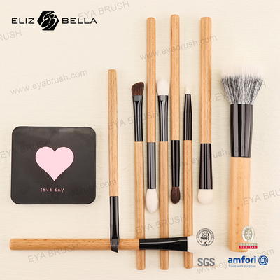 Completa tu colección de maquillaje con diferentes estilos de pincel de maquillaje