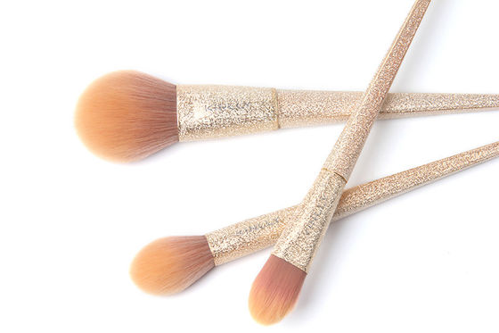 El maquillaje sintético del pelo del oro cepilla el viaje Kit With Plastic Handle