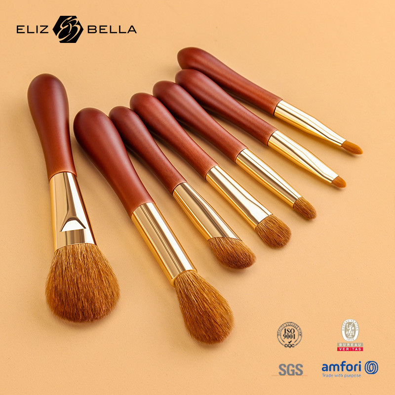 OEM / ODM Diseño especial de mango corto, cepillos de maquillaje con cabello sintético, diseño de etiqueta privada / logotipo Bienvenido